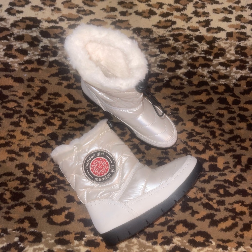 Madden Girl White Winter Boots